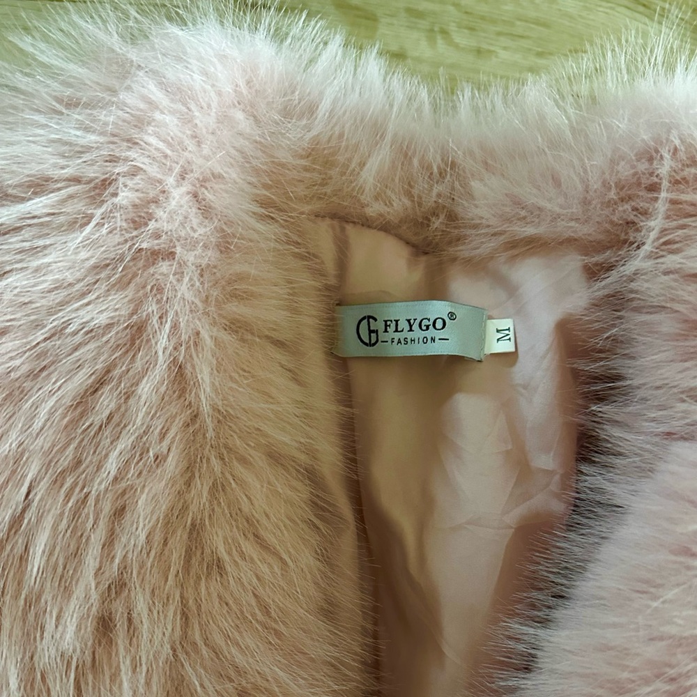Elegant Pink Faux Fur Jacket - Picture 3 of 7